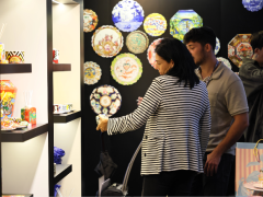 英国纽瓦克国际古董和收藏品（4月版）展览会(RUNWAY MONDAY AT NEWARK ANTIQUES AND COLLECTORS FAIR)