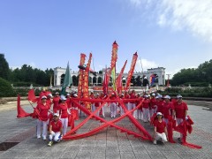 北京朝阳公园彩绸队全力冲刺备战莫斯科世界大健康运动会